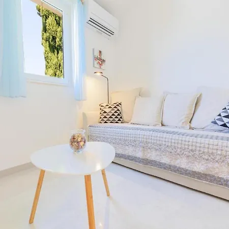 Apartment Lumbarda Resort Apartments