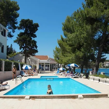 Lumbarda Resort Apartments Lumbarda