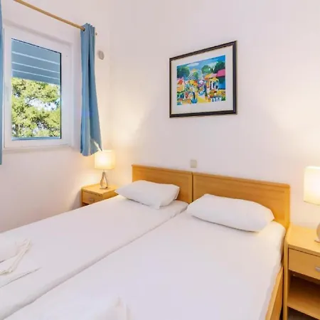 Apartment Lumbarda Resort Apartments